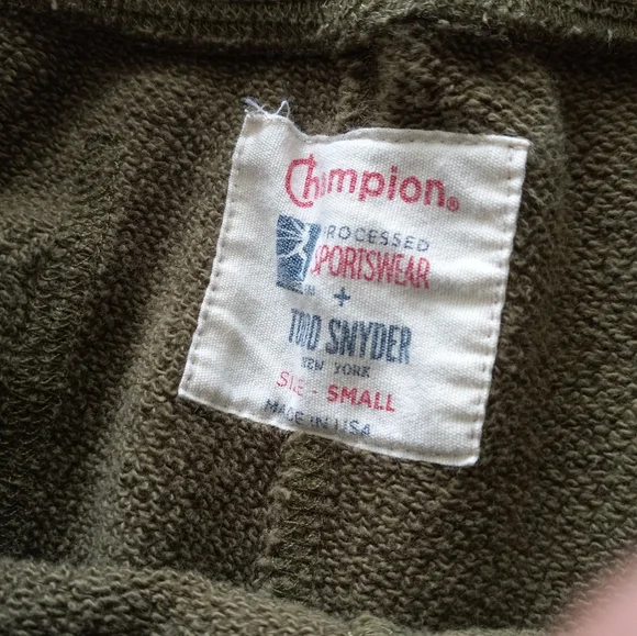 Todd Snyder × Champion Fatigue Green Camo Cutoff Sweatshort S - Picture 5 of 12